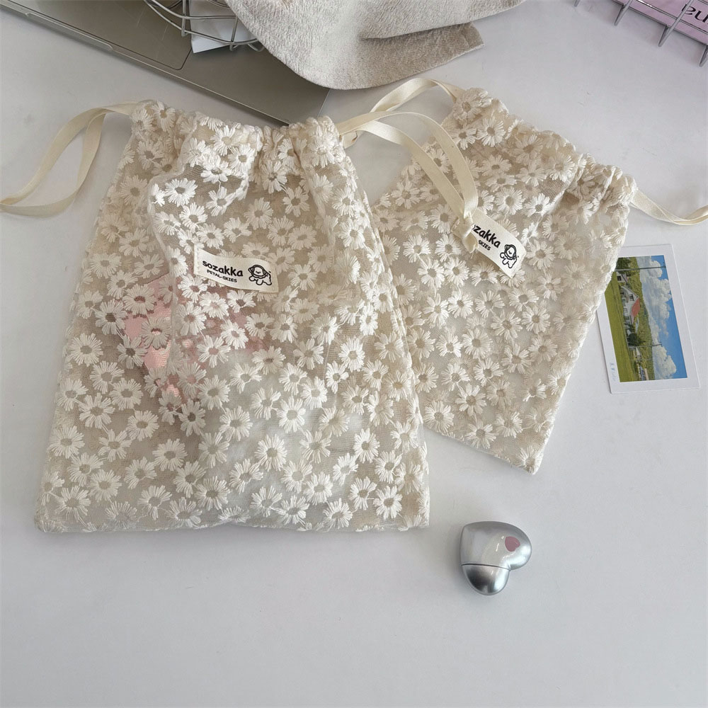 Dantel işlemeli papatya desenl - Travel Accessories Us incelemesi ve fiyatı